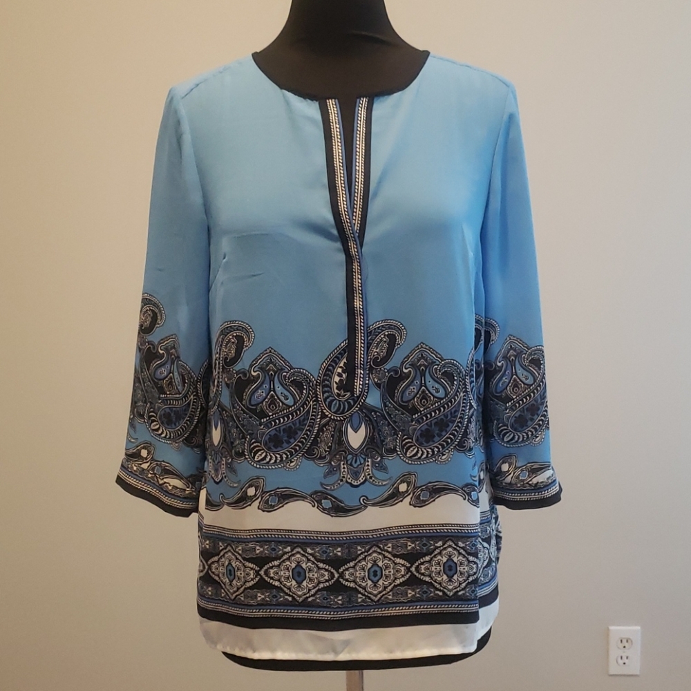 Like New Ann Taylor Blue Print Top